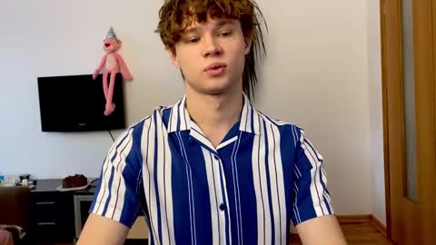 Snapshot of eitanhere chatting on 02.19.25 Eitan online show from 02.19.25