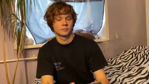 Snapshot of eitanhere chatting on 11.05.25 Eitan online show from 11.05.25