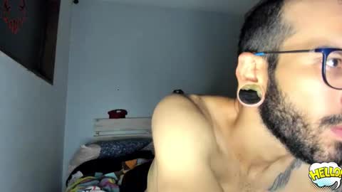 Snapshot of eithan_rune chatting on 02.25.26 eithan_rune online show from 02.25.26