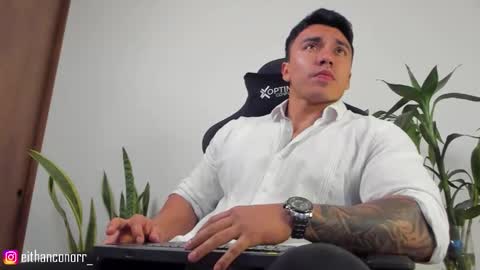 Snapshot of eithanconor1 chatting on 09.11.25 EITHAN CONOR online show from 09.11.25