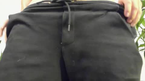 Snapshot of eithanconor1 chatting on 09.23.25 EITHAN CONOR online show from 09.23.25