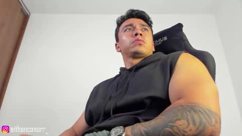 Snapshot of eithanconor1 chatting on 10.16.25 EITHAN CONOR online show from 10.16.25