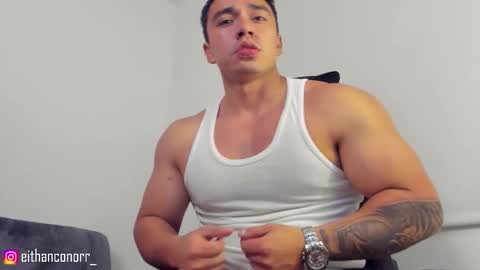 Snapshot of eithanconor1 chatting on 10.21.25 EITHAN CONOR online show from 10.21.25