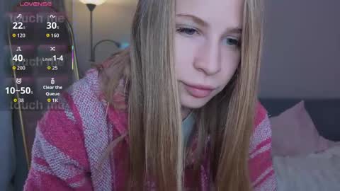 Snapshot of el1s_evans chatting on 05.05.26 please read my bio there is information about private shows and about my personality online show from 05.05.26