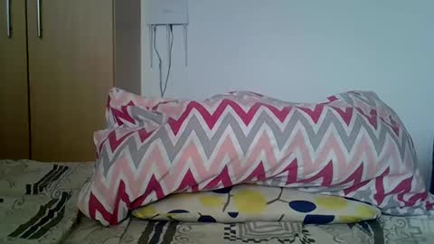 petite online show from 01.13.25