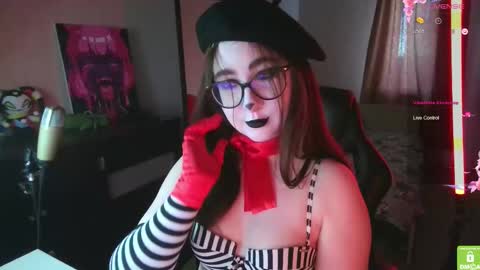 If you like it when I meow give me a thumbs up online show from 10.21.25