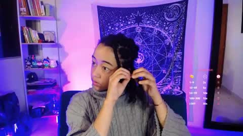 Ela  Help me reach 100 thumbs up online show from 04.15.26