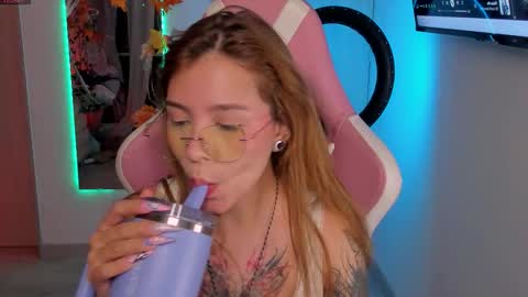 Ela online show from 10.21.25