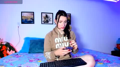 Elaia franco online show from 11.14.25