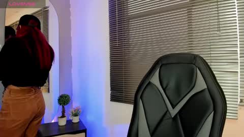 Elaia online show from 02.17.25