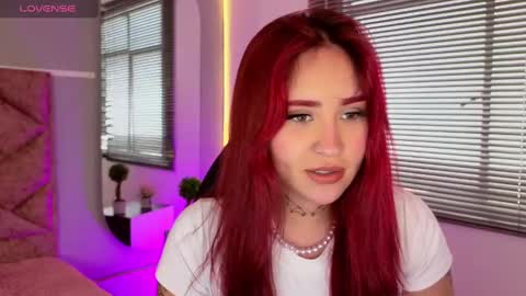 Elaia online show from 03.10.25