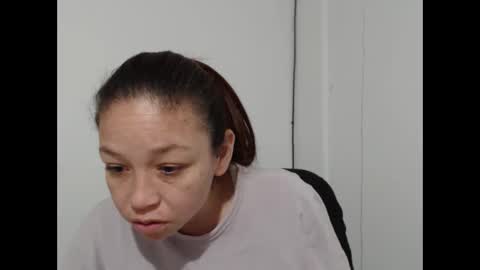 Snapshot of elaine_cooper_21 chatting on 09.12.25 Eli online show from 09.12.25