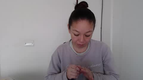 Snapshot of elaine_cooper_21 chatting on 09.18.25 Eli online show from 09.18.25