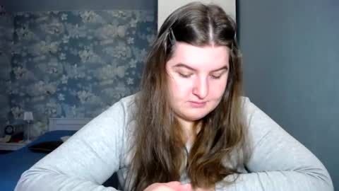 Elanis online show from 12.19.24