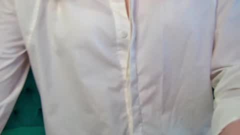 elaravoltage online show from 04.06.26