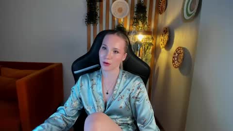 elaravoltage online show from 06.06.26