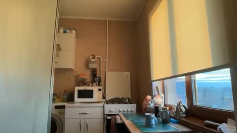 elarawhitmore online show from 03.06.26