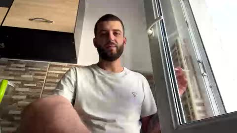 Snapshot of elchapoguzman95 chatting on 11.02.25 elchapoguzman95 online show from 11.02.25