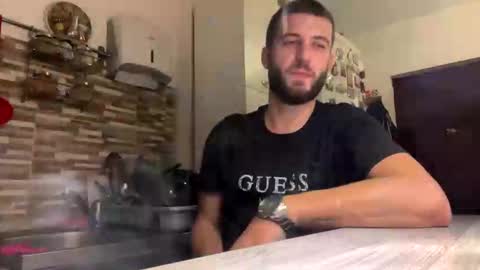 Snapshot of elchapoguzman95 chatting on 11.09.25 elchapoguzman95 online show from 11.09.25