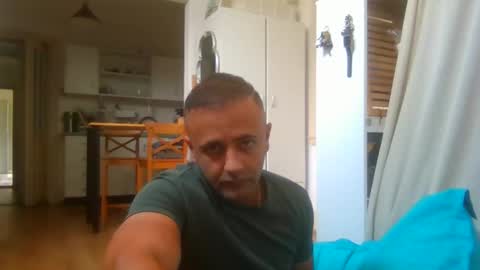 daniel18cmx online show from 10.30.25