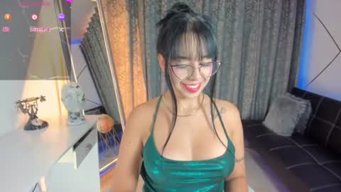 Snapshot of electrahott chatting on 06.24.26 My favorite tip 333 222 111 99 66 44 online show from 06.24.26