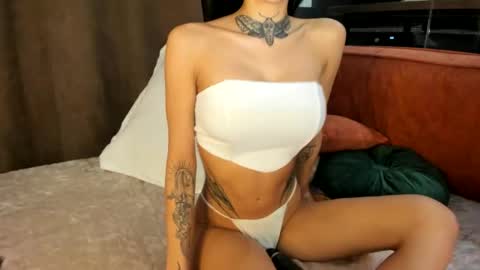 Snapshot of electrickate chatting on 01.04.25 Kate online show from 01.04.25