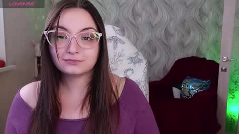 Snapshot of elegant_audacity chatting on 12.14.24 Rachel online show from 12.14.24