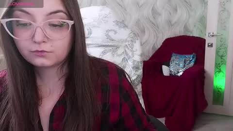 Snapshot of elegant_audacity chatting on 12.17.24 Rachel online show from 12.17.24