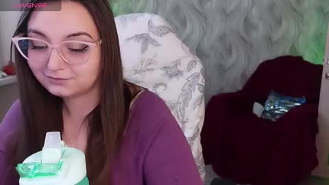 Snapshot of elegant_audacity chatting on 12.18.24 Rachel online show from 12.18.24