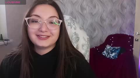 Snapshot of elegant_audacity chatting on 12.27.24 Rachel online show from 12.27.24