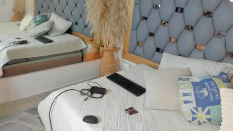 Elena online show from 03.29.26