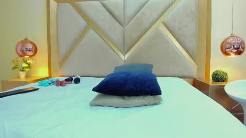 Elena Watsonn online show from 05.16.26