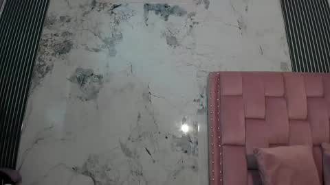 elena_wolff online show from 11.25.25