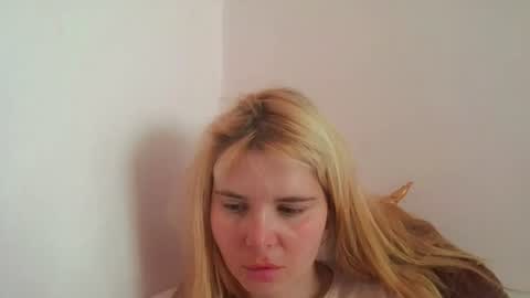 Snapshot of elenaflirt chatting on 07.19.26 Elena online show from 07.19.26