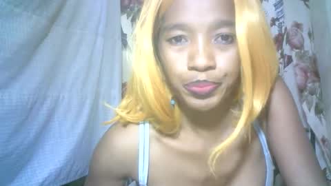 elenah013 online show from 10.28.25