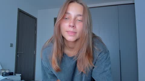 Eleonora online show from 01.25.25