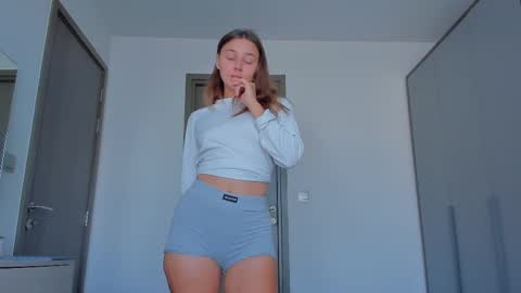 Eleonora online show from 02.11.25