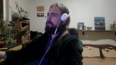 Snapshot of elephantfox chatting on 01.15.25 fox online show from 01.15.25