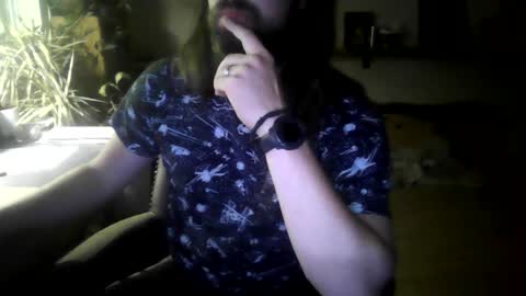 Snapshot of elephantfox chatting on 09.29.25 fox online show from 09.29.25