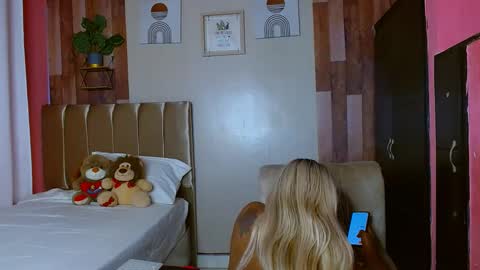 eletrabrowns online show from 10.09.25