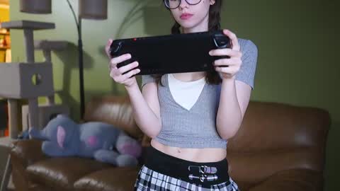 Emma online show from 12.13.24