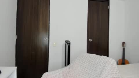 Snapshot of eli_dl chatting on 11.04.25 eli_dl online show from 11.04.25