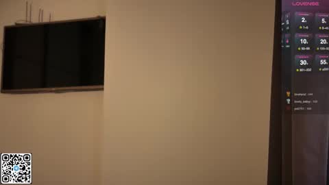 Elizabeth Lizi online show from 11.23.25