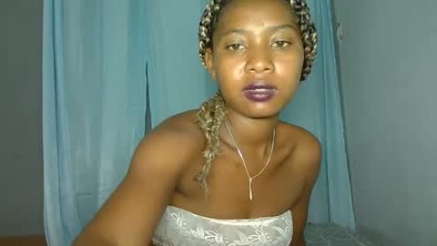 elia011 online show from 01.18.25