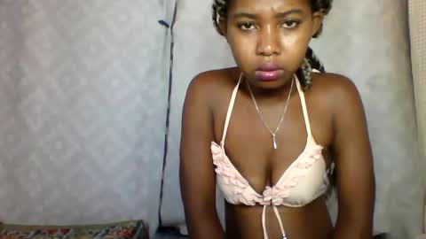 elia011 online show from 01.22.25