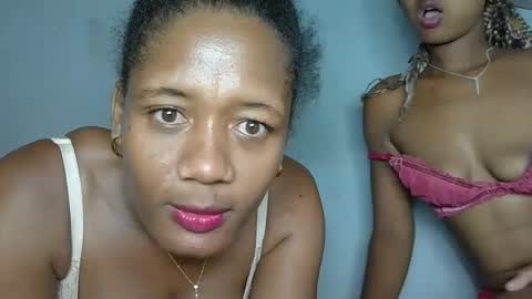 elia011 online show from 01.24.25