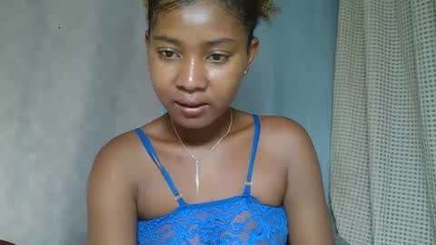 elia011 online show from 02.23.25