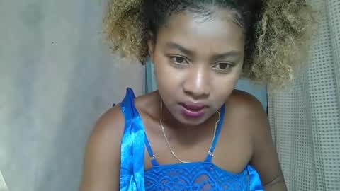 elia011 online show from 02.24.25