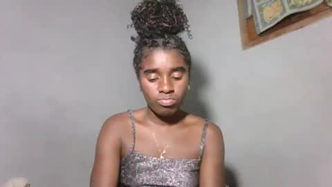 elia011 online show from 11.10.25