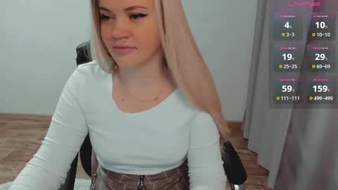 Ella online show from 02.10.25